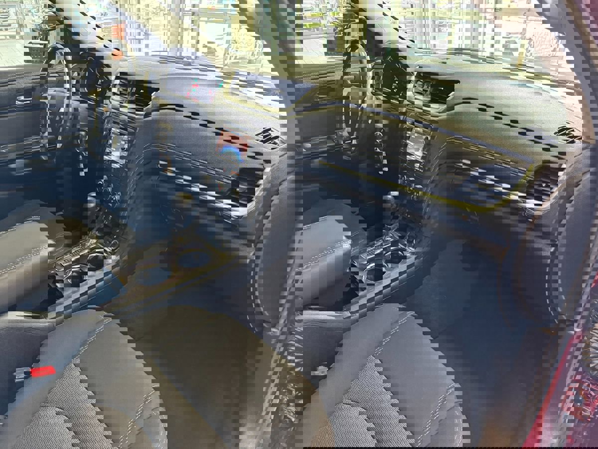 Used 2015 Chevrolet Traverse LT w/ Style and Technology Package image 17