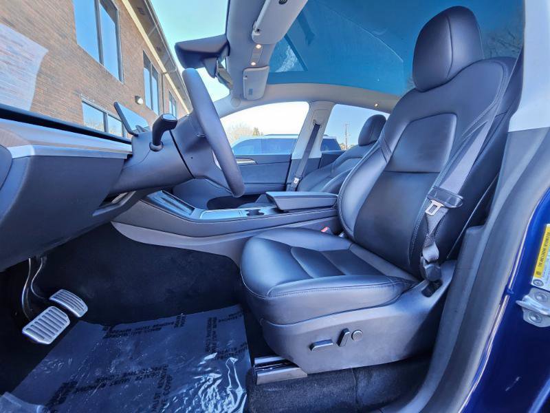 Used 2023 Tesla Model Y Long Range image 30