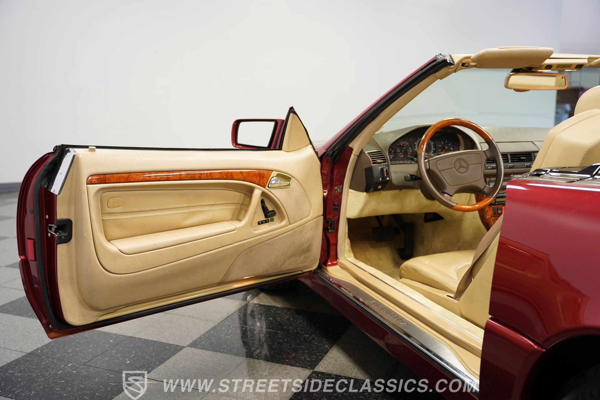Used 1997 Mercedes-Benz SL 500 image 37