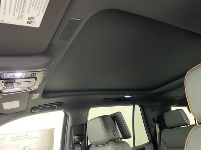 New 2026 GMC Yukon AT4 w/ AT4 Premium Plus Package AWD/4WD image 12
