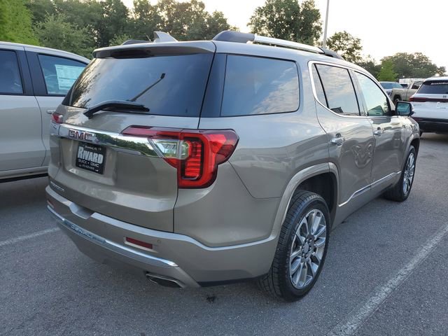 Used 2023 GMC Acadia Denali w/ Denali Technology Package FWD image 4