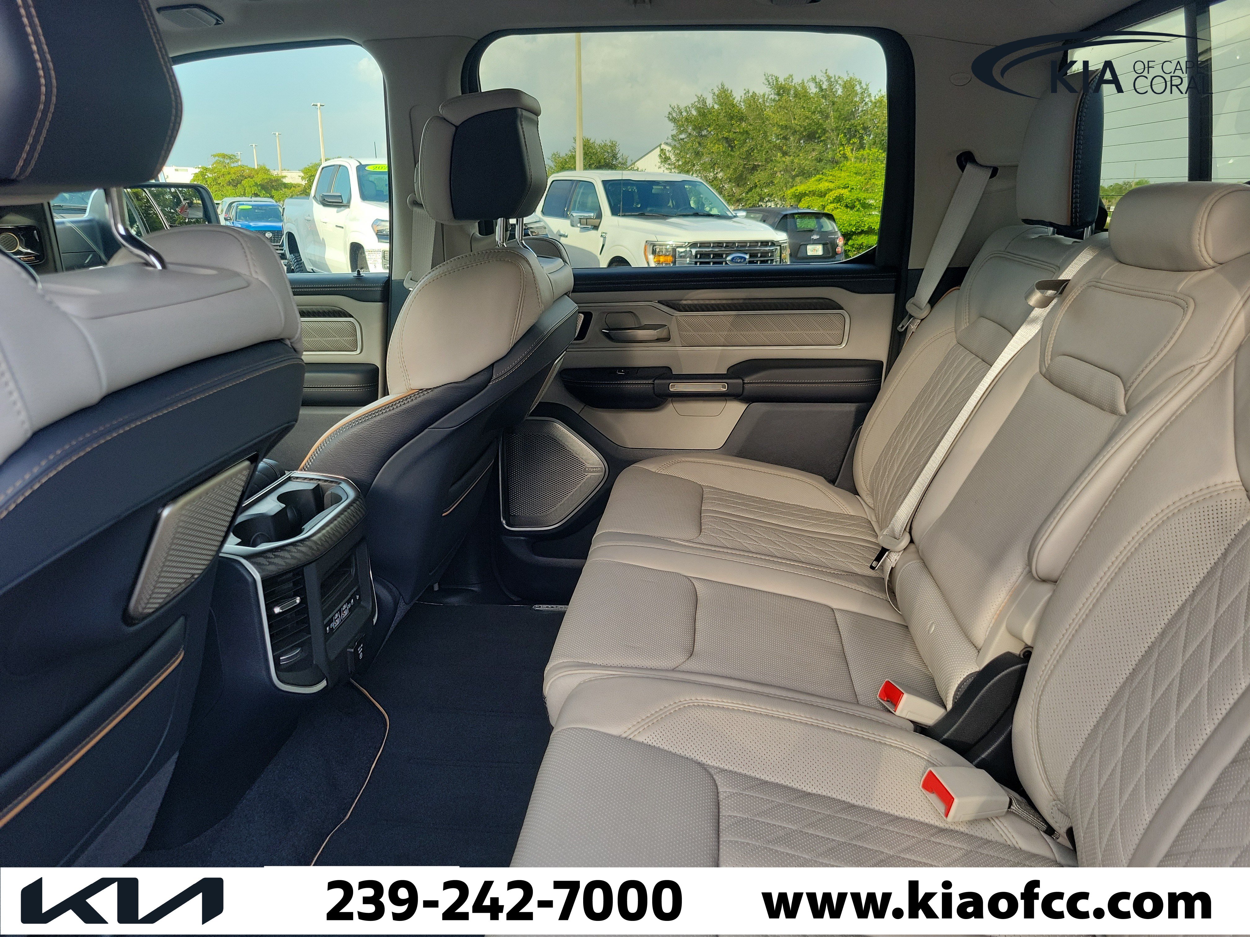 Used 2025 RAM 1500 Tungsten AWD/4WD image 12