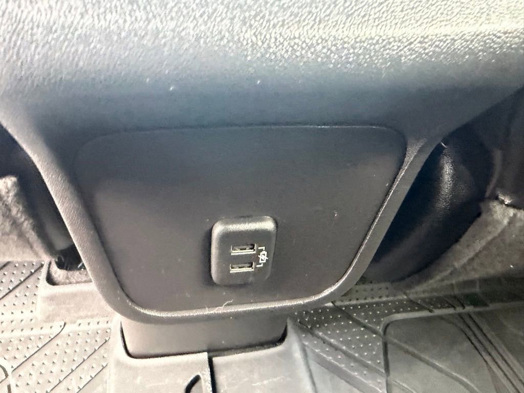 Used 2024 Chevrolet Equinox RS w/ LPO, Floor Liner Package AWD/4WD image 34