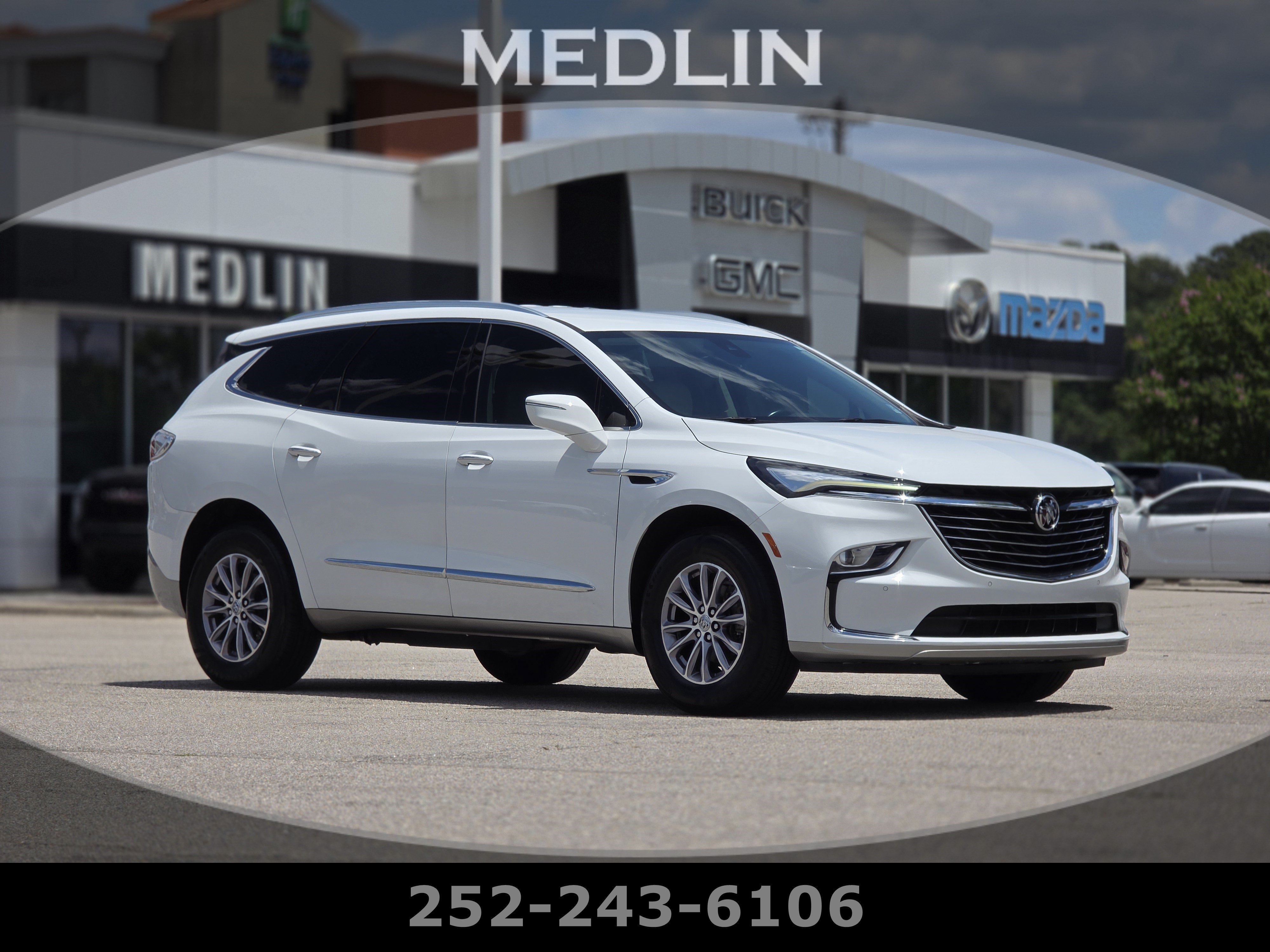 Used 2023 Buick Enclave Essence FWD image 1
