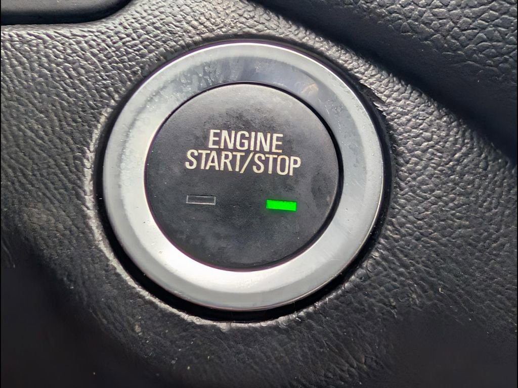 Used 2018 Chevrolet Equinox LT image 8