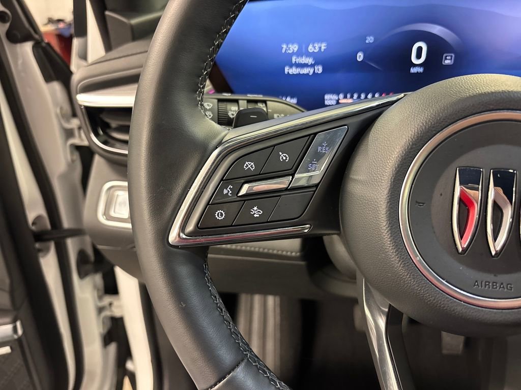 Certified 2025 Buick Enclave Preferred image 34