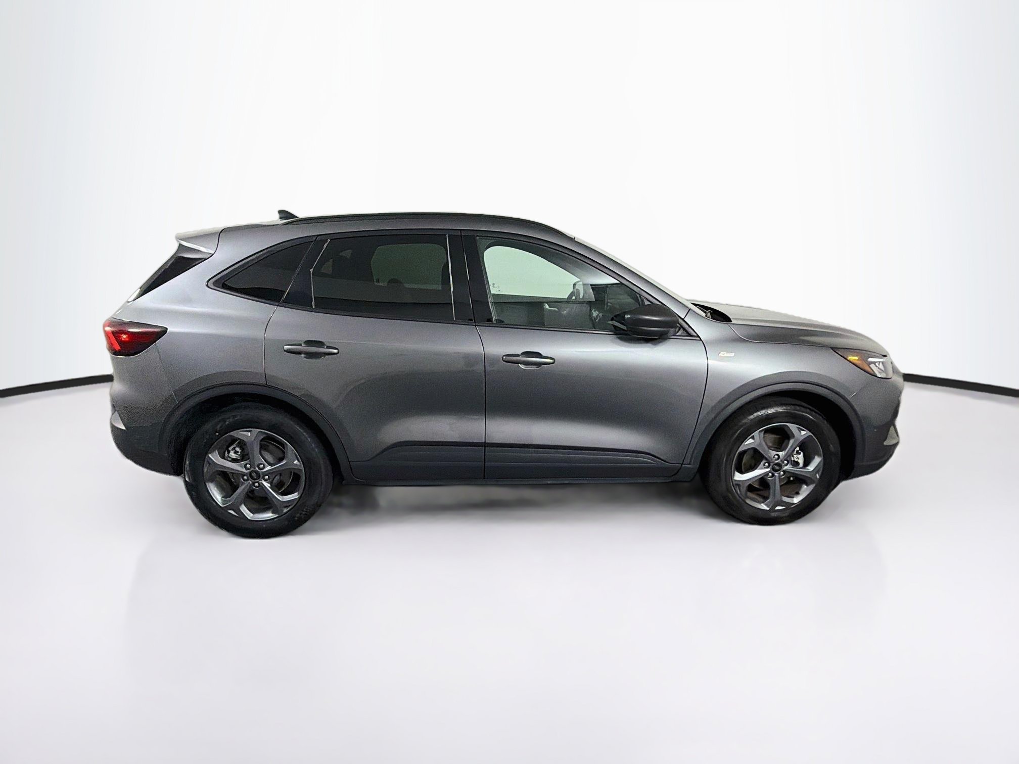 Used 2025 Ford Escape ST-Line FWD image 10