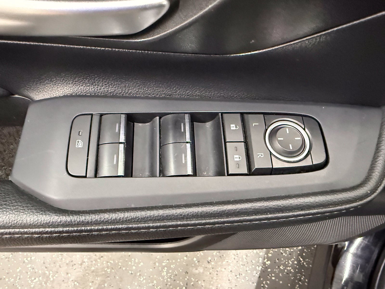 Used 2025 Toyota Grand Highlander AWD image 10