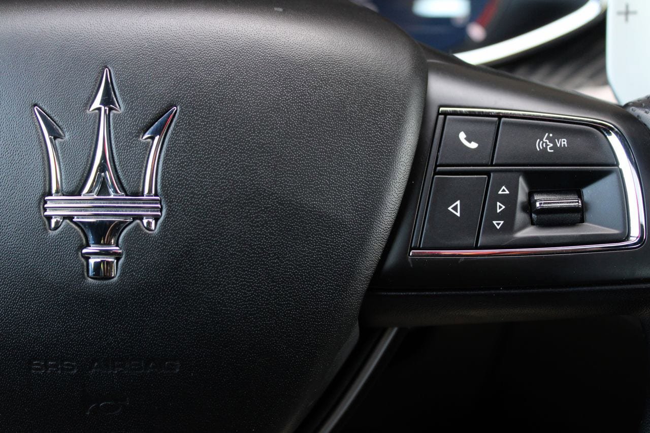 Used 2020 Maserati Quattroporte S GranSport Q4 AWD/4WD image 37