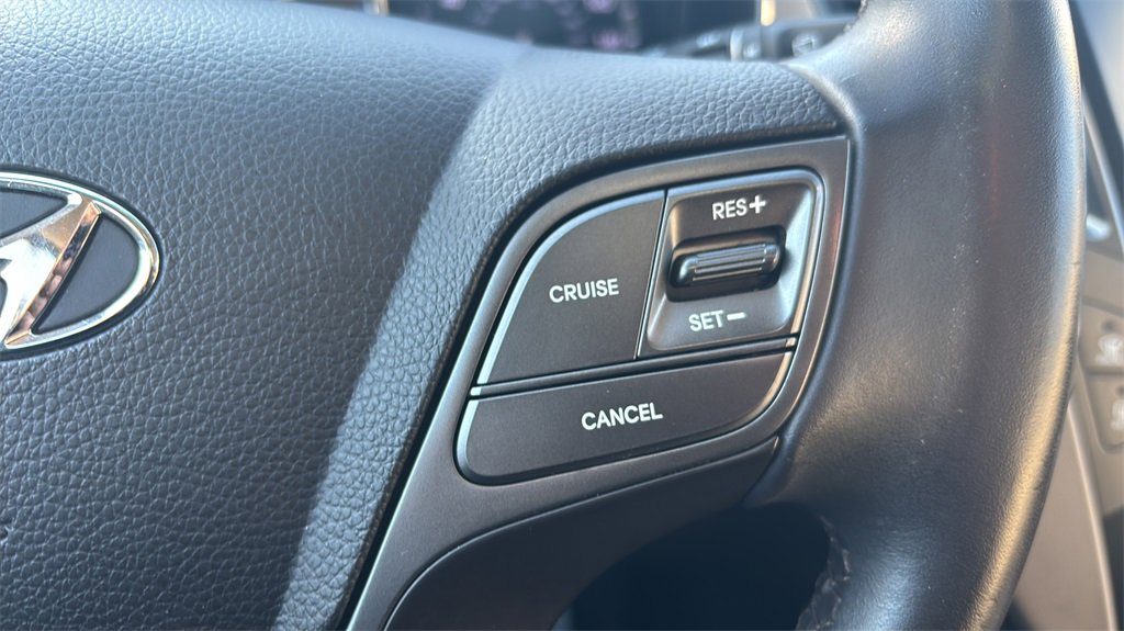 Used 2017 Hyundai Santa Fe Sport image 23