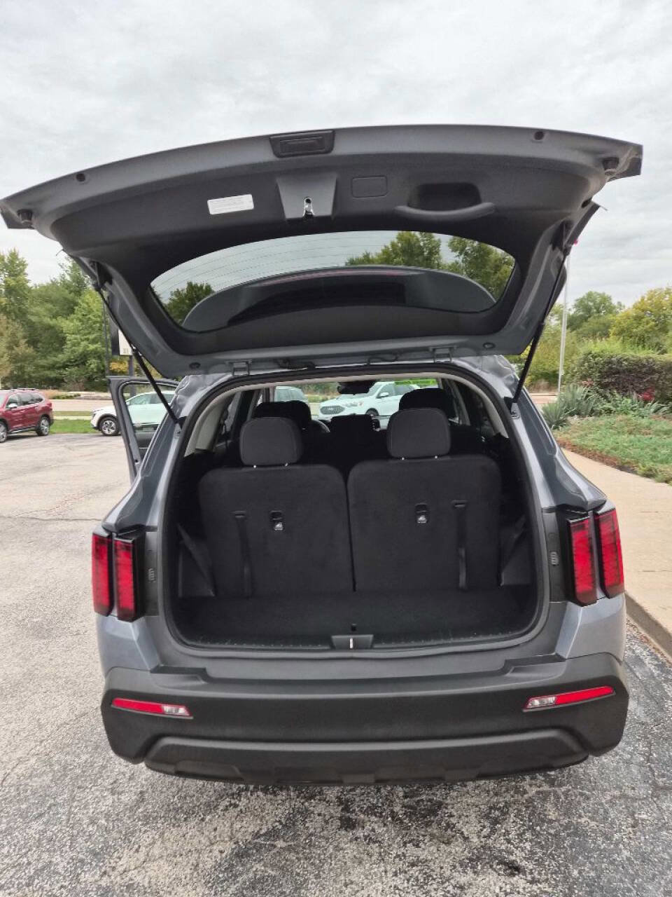 Used 2022 Kia Sorento LX image 14
