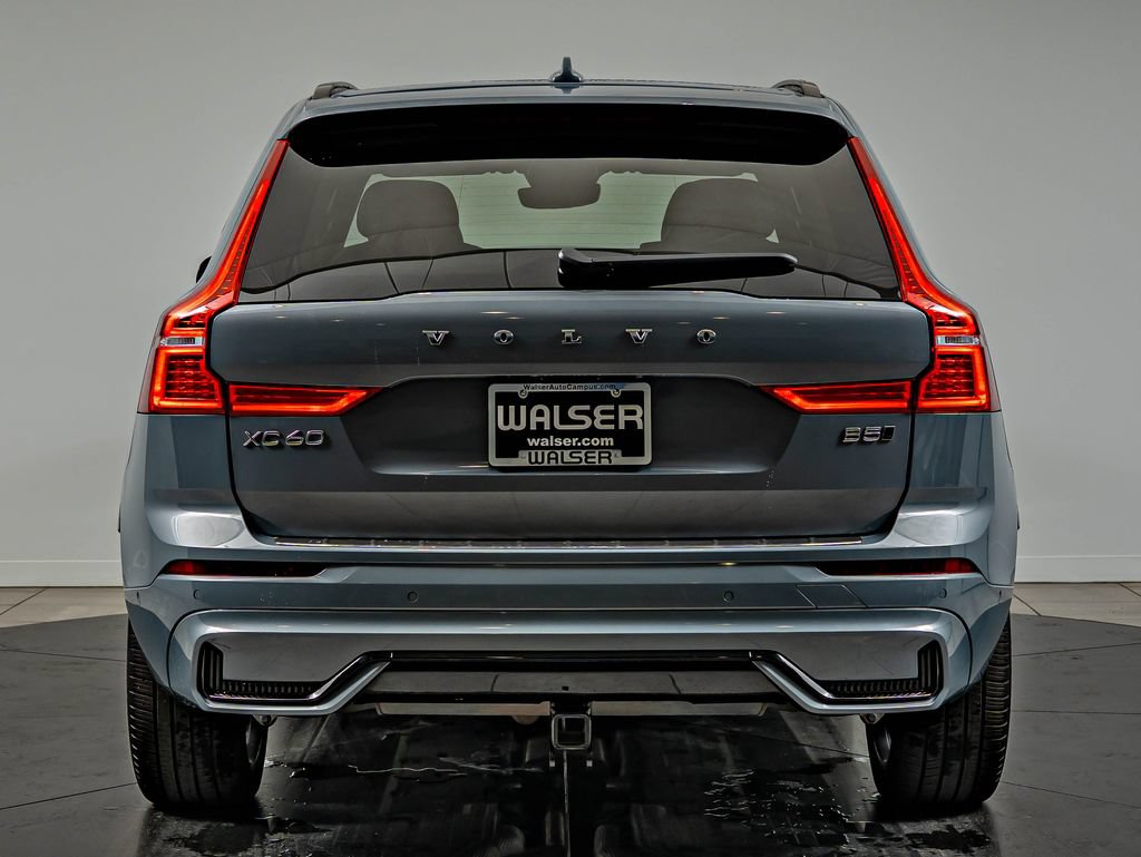 Used 2022 Volvo XC60 B5 R-Design w/ Advanced Package AWD/4WD image 6