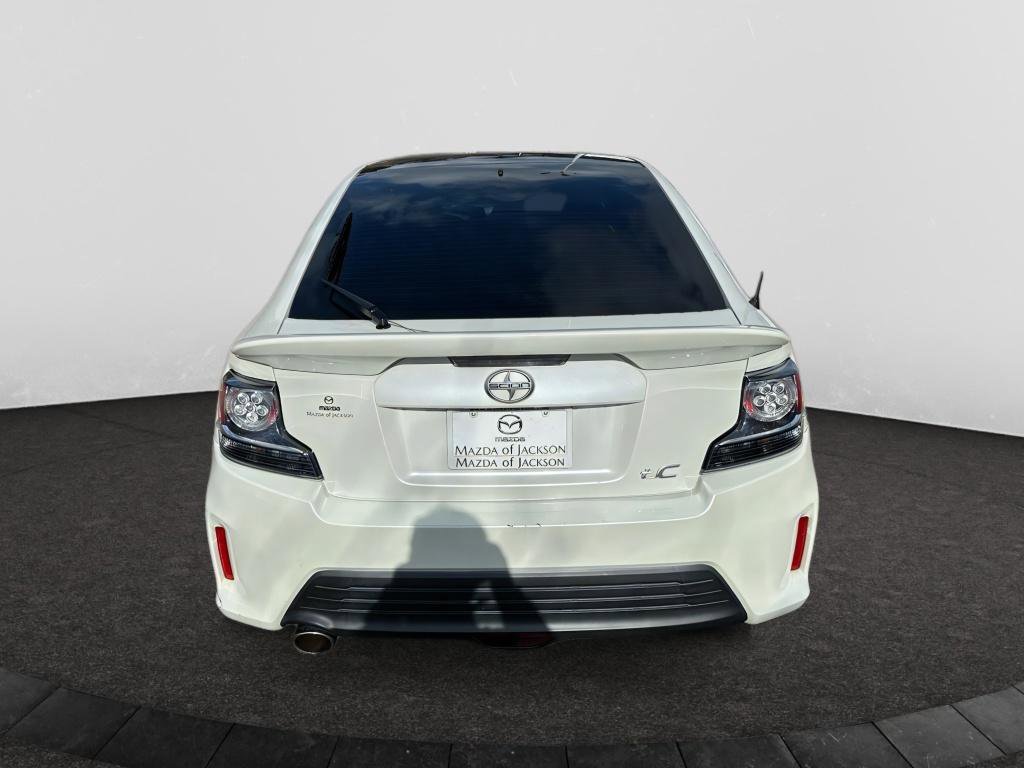 Used 2016 Scion tC image 4