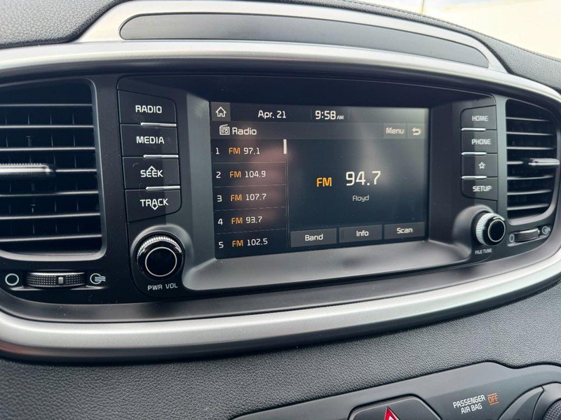 Used 2019 Kia Sorento L FWD image 16