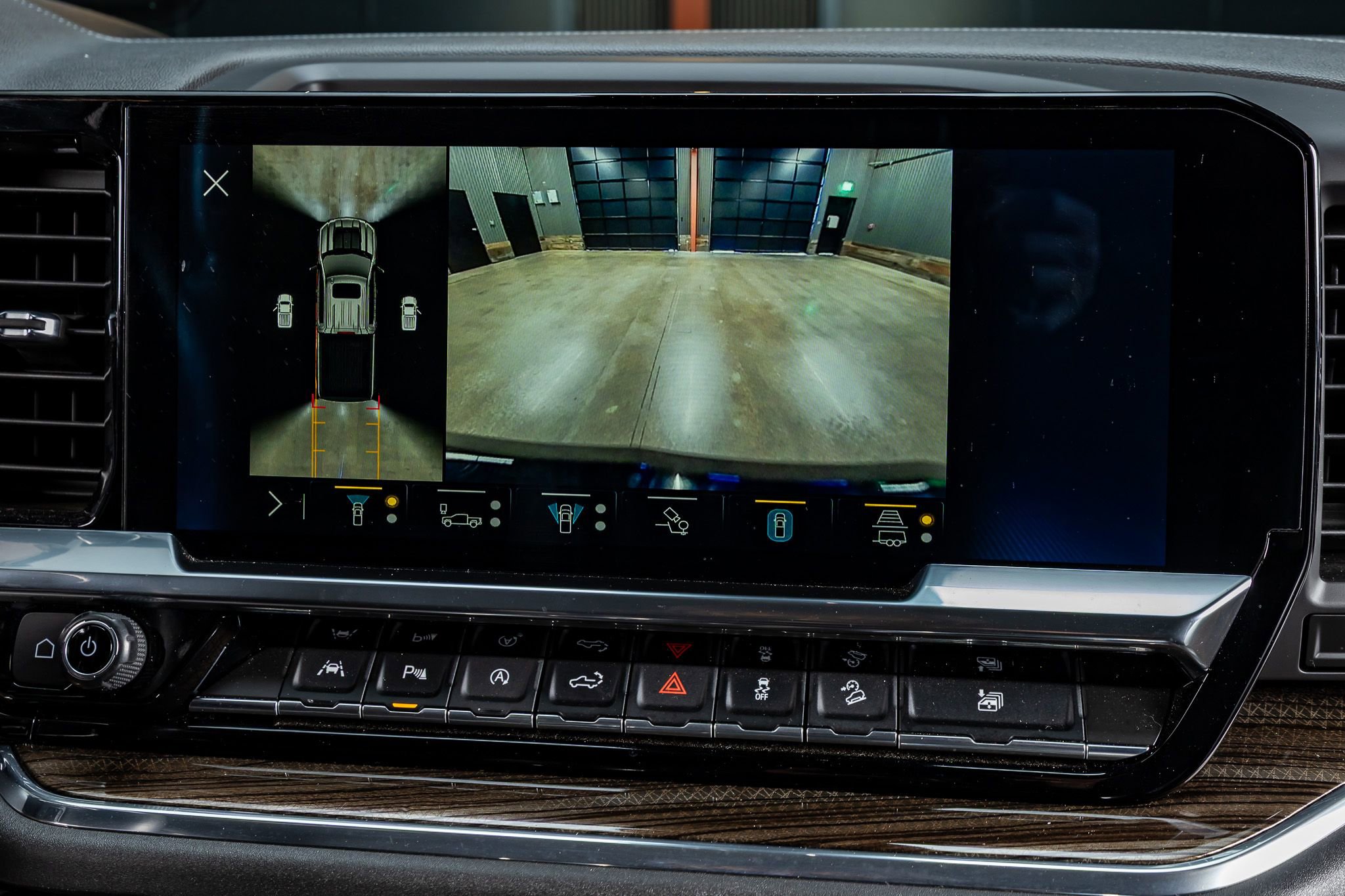 Used 2023 Chevrolet Silverado 1500 LT Trail Boss w/ LT Trail Boss Premium Package image 26