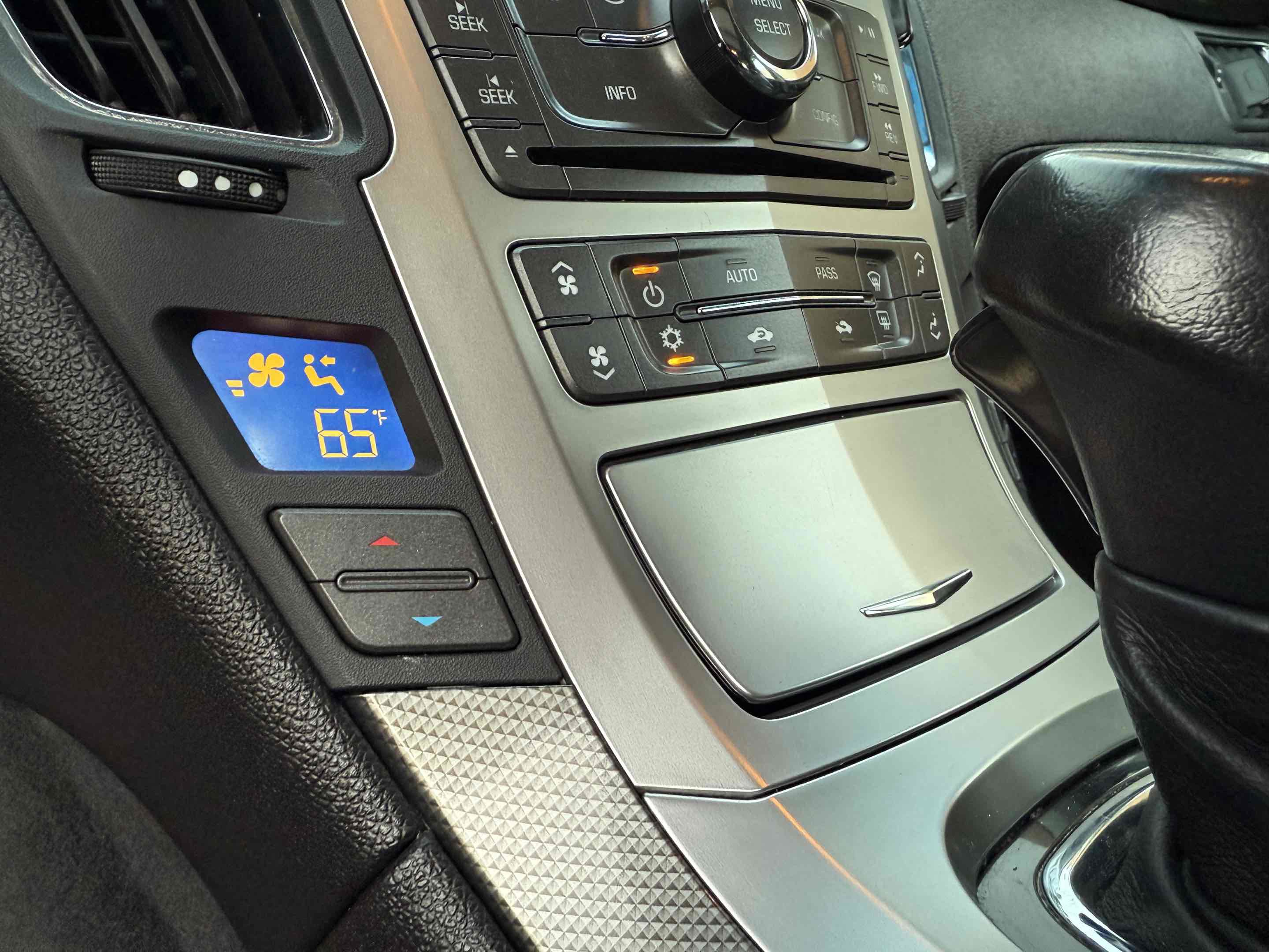 Used 2011 Cadillac CTS AWD Wagon image 55