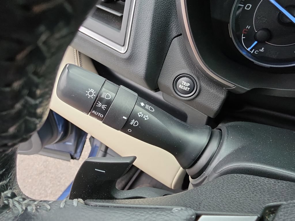 Used 2019 Subaru Ascent Limited AWD/4WD image 25