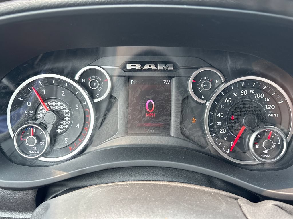 New 2026 RAM 3500 Big Horn AWD/4WD image 19
