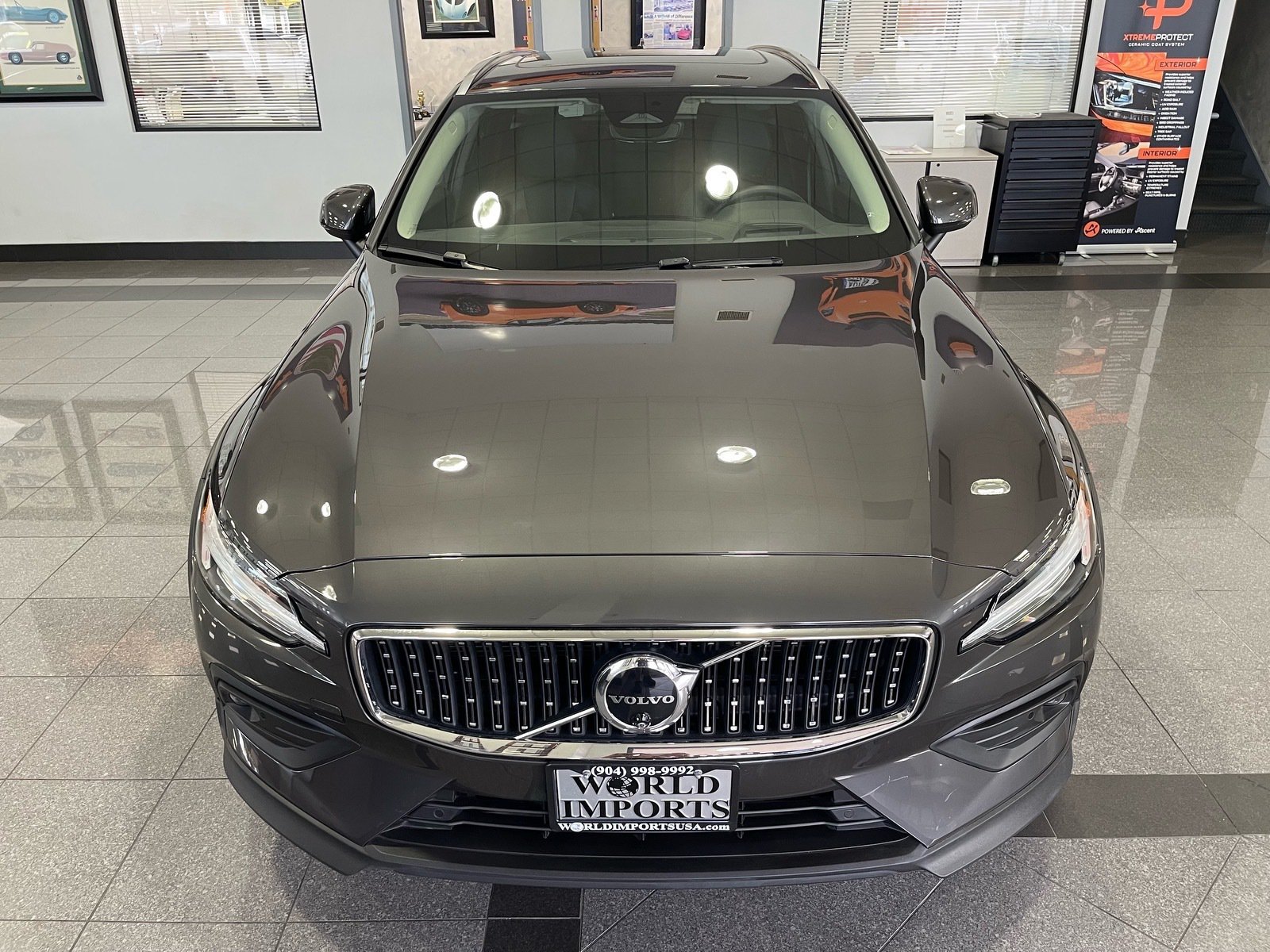 Used 2024 Volvo V60 B5 Cross Country Ultimate AWD/4WD image 9