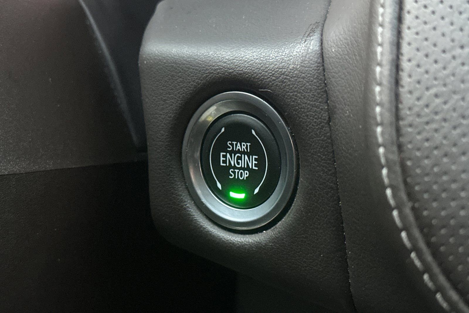 Used 2023 GMC Yukon SLT image 27