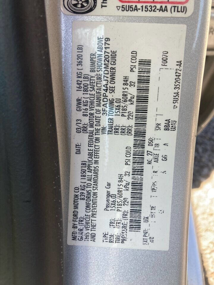 Used 2013 Ford Fiesta S w/ Convenience Pkg FWD image 9