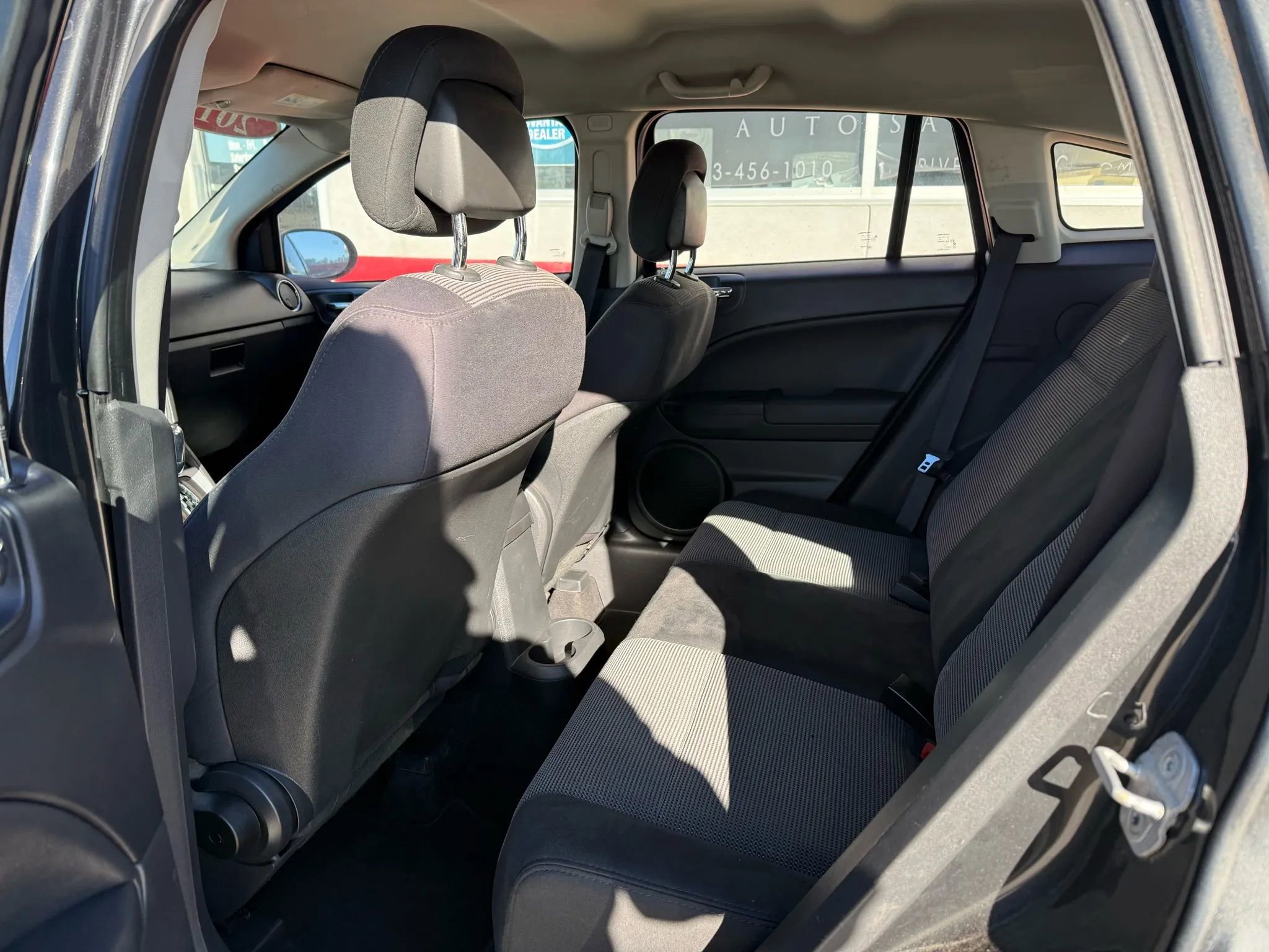 Used 2010 Dodge Caliber SXT image 10