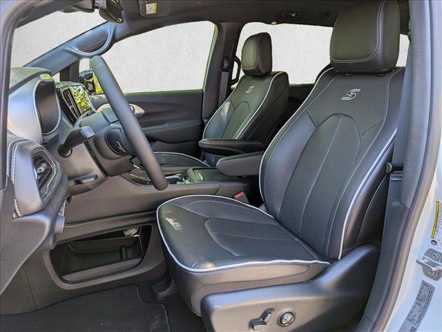 New 2026 Chrysler Pacifica Limited w/ S Appearance Package AWD/4WD video 4