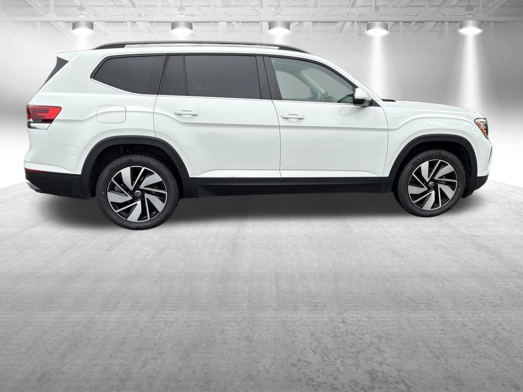 Used 2024 Volkswagen Atlas SE AWD/4WD image 7