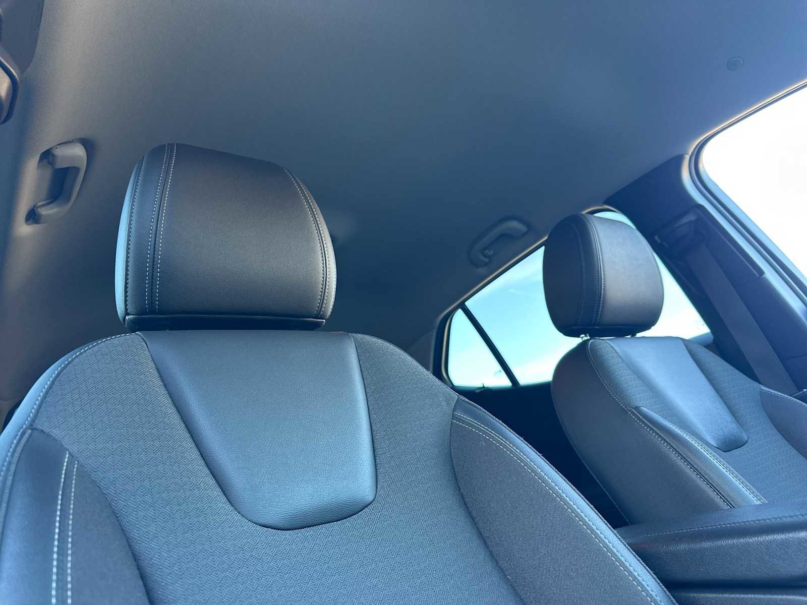 Used 2021 Buick Encore GX Select w/ Advanced Technology Package image 18