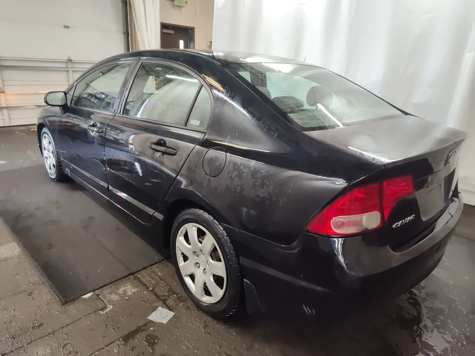 Used 2007 Honda Civic LX image 2