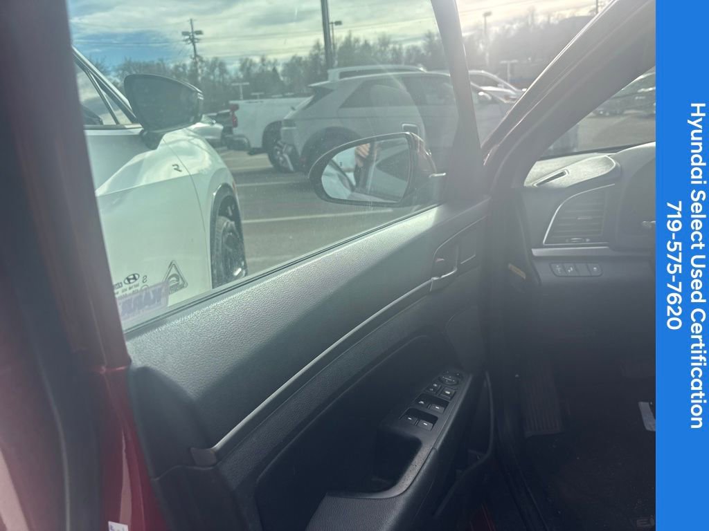 Used 2017 Hyundai Elantra Value Edition w/ Cargo Package image 17