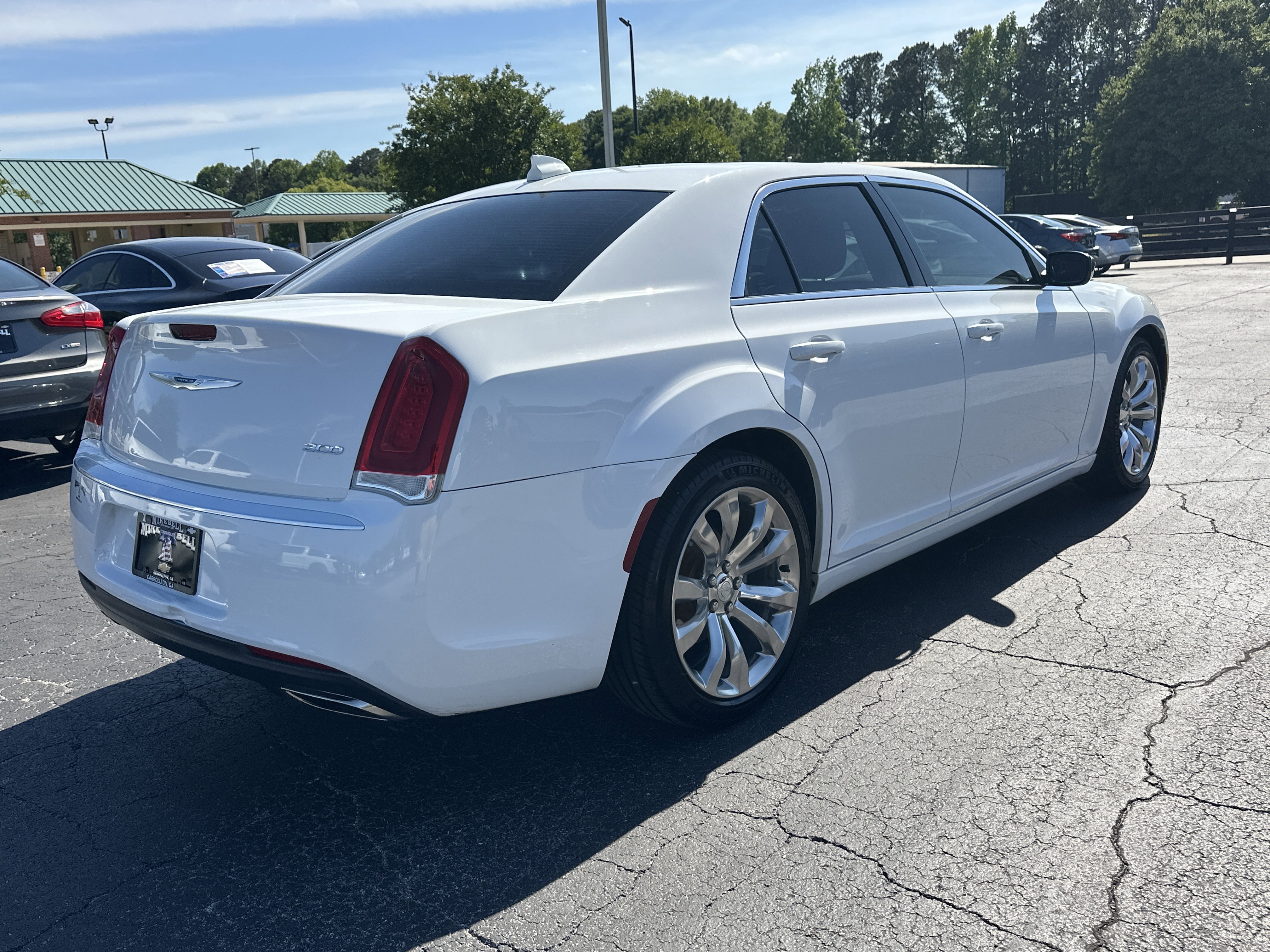 Used 2020 Chrysler 300 Touring L w/ Quick Order Package 2EF RWD image 8