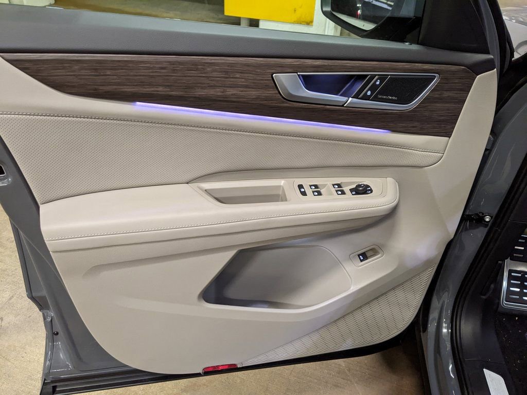 New 2026 Volkswagen Atlas SEL Premium R-Line image 9