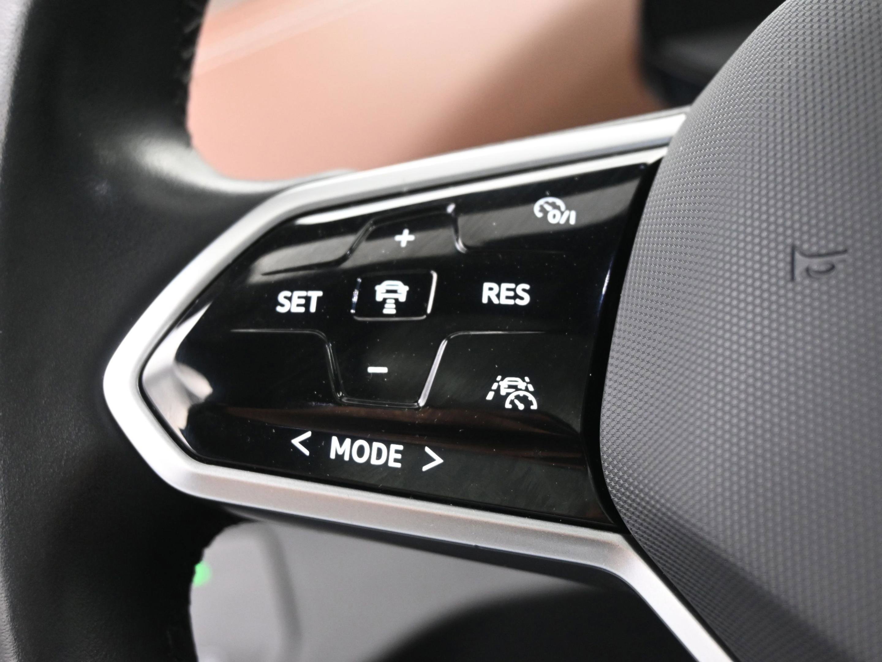 Used 2021 Volkswagen ID.4 Pro S image 38