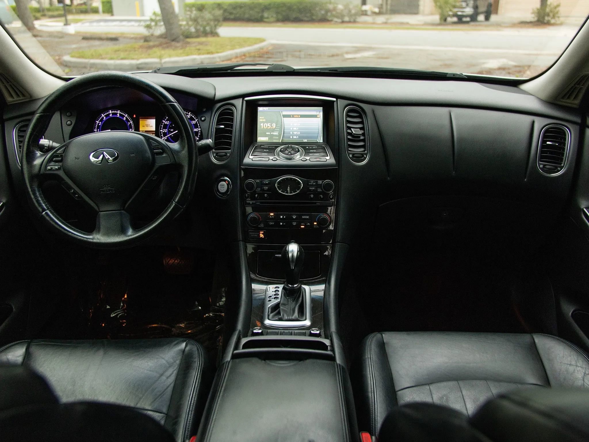 Used 2017 INFINITI QX50 2WD image 25