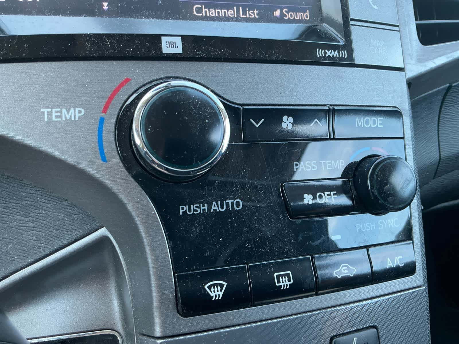 Used 2015 Toyota Venza Limited AWD/4WD image 18