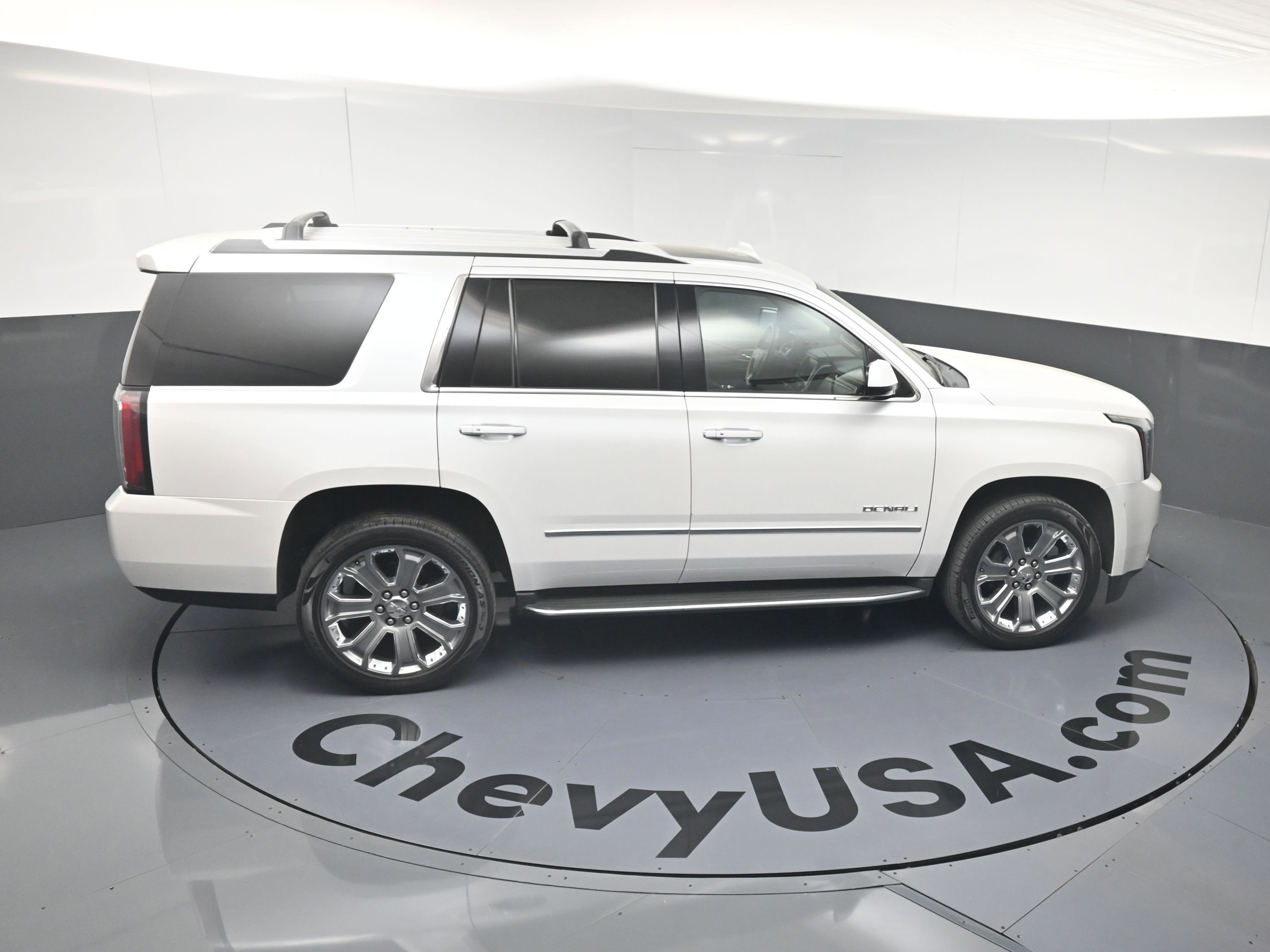 Used 2016 GMC Yukon Denali w/ Open Road Package AWD/4WD image 34