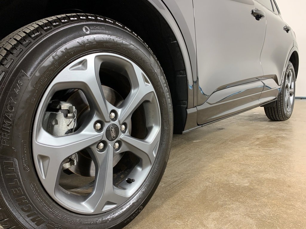 Used 2023 Ford Escape ST-Line w/ Tech Pack #1 image 2