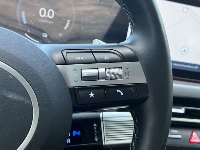 Used 2025 Hyundai Sonata Limited image 22