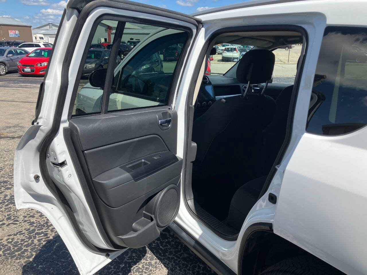 Used 2016 Jeep Compass Sport w/ Power Value Group image 11