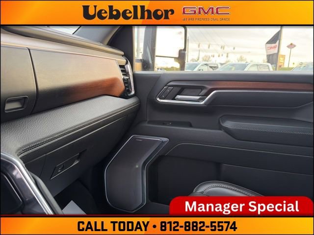 Used 2024 GMC Sierra 3500 Denali w/ Denali Reserve Package AWD/4WD image 29