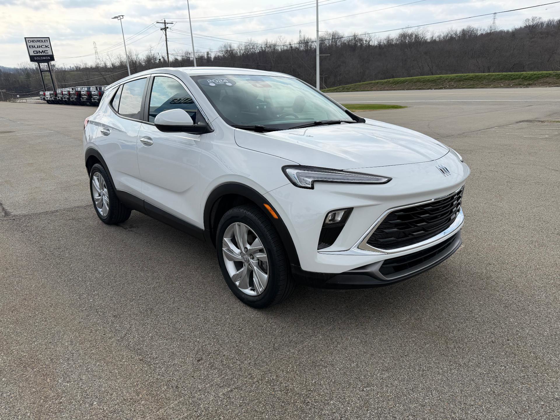 Certified 2024 Buick Encore GX Preferred w/ Comfort Package image 8