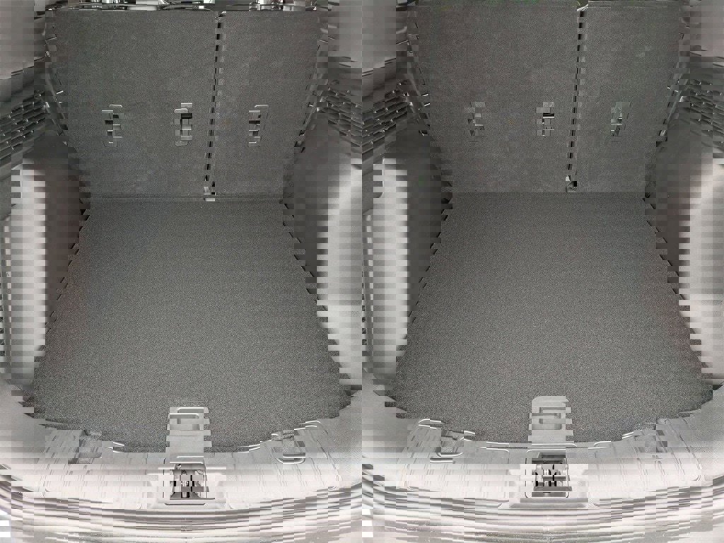 New 2025 Ford Escape ST-Line w/ Equipment Group 301A image 7