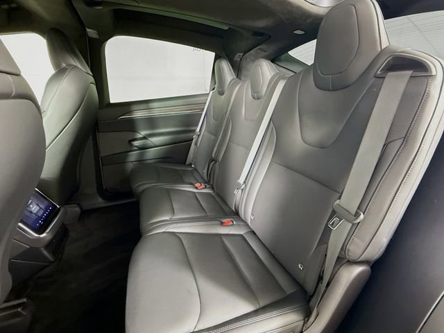 Used 2022 Tesla Model X image 23