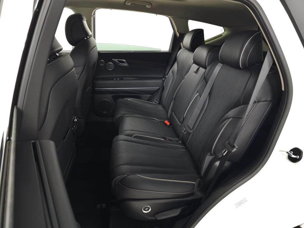 Used 2024 Genesis GV80 2.5T w/ Prestige Package AWD/4WD image 41
