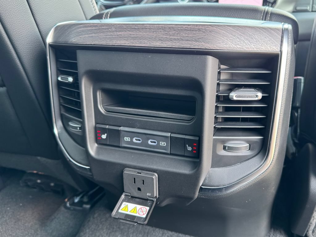 New 2027 RAM 1500 Laramie AWD/4WD image 14