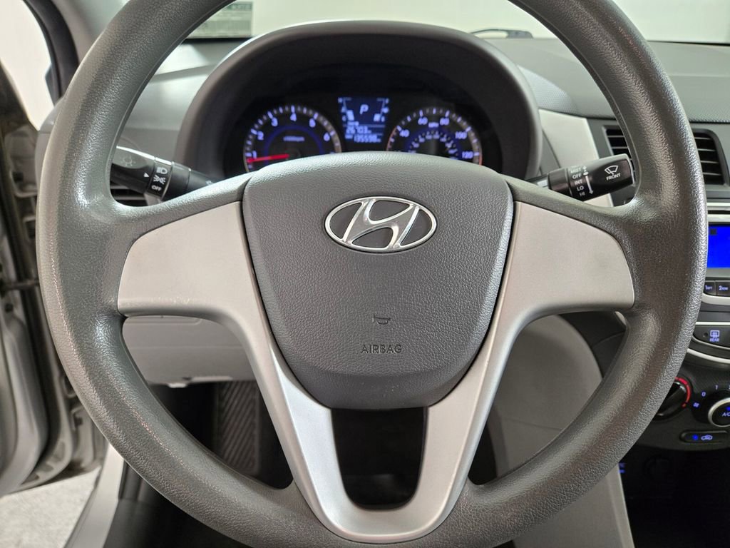 Used 2014 Hyundai Accent GLS image 25