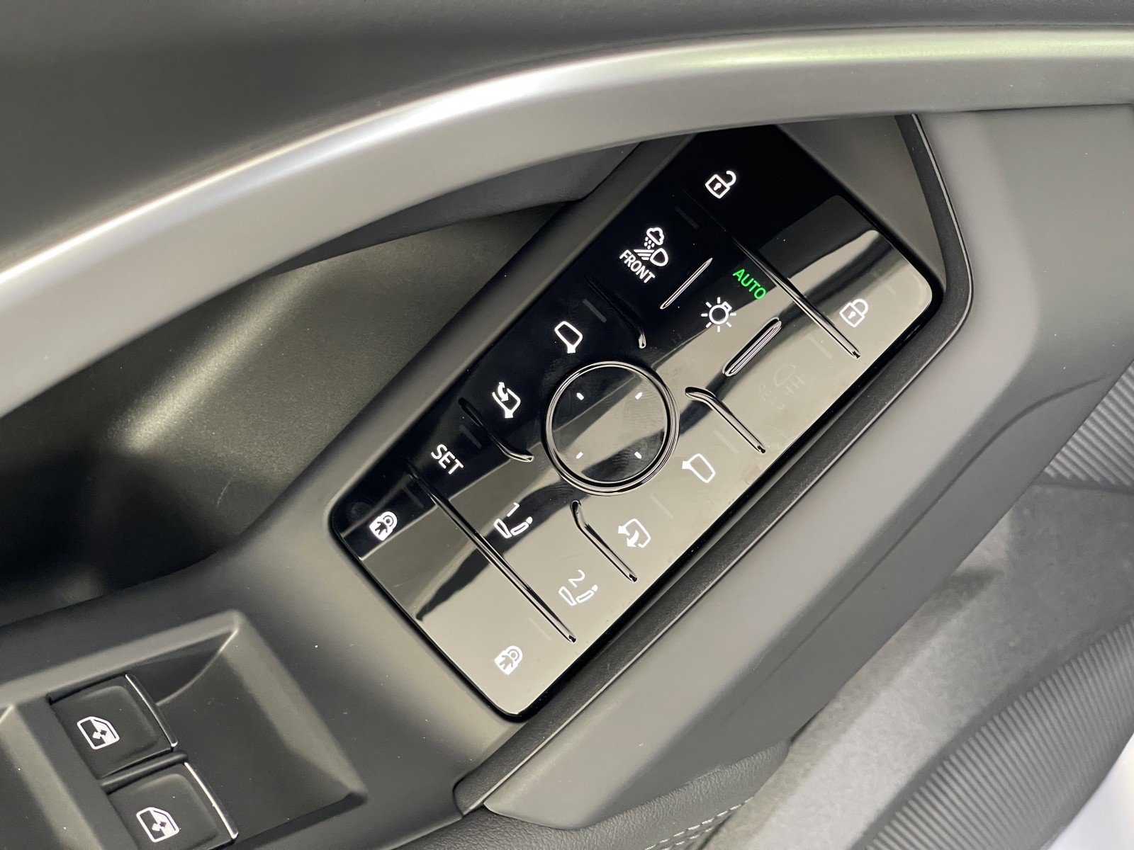 New 2025 Audi Q5 Premium Plus image 21