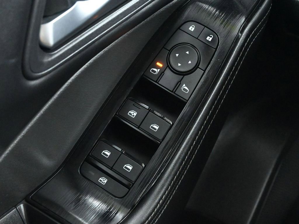 Used 2024 Nissan Rogue SV image 32