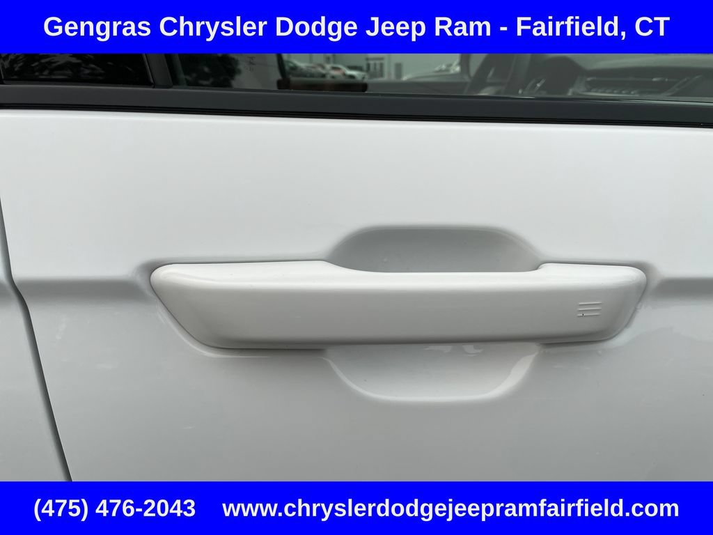 Certified 2023 Jeep Grand Cherokee Laredo X AWD/4WD image 16